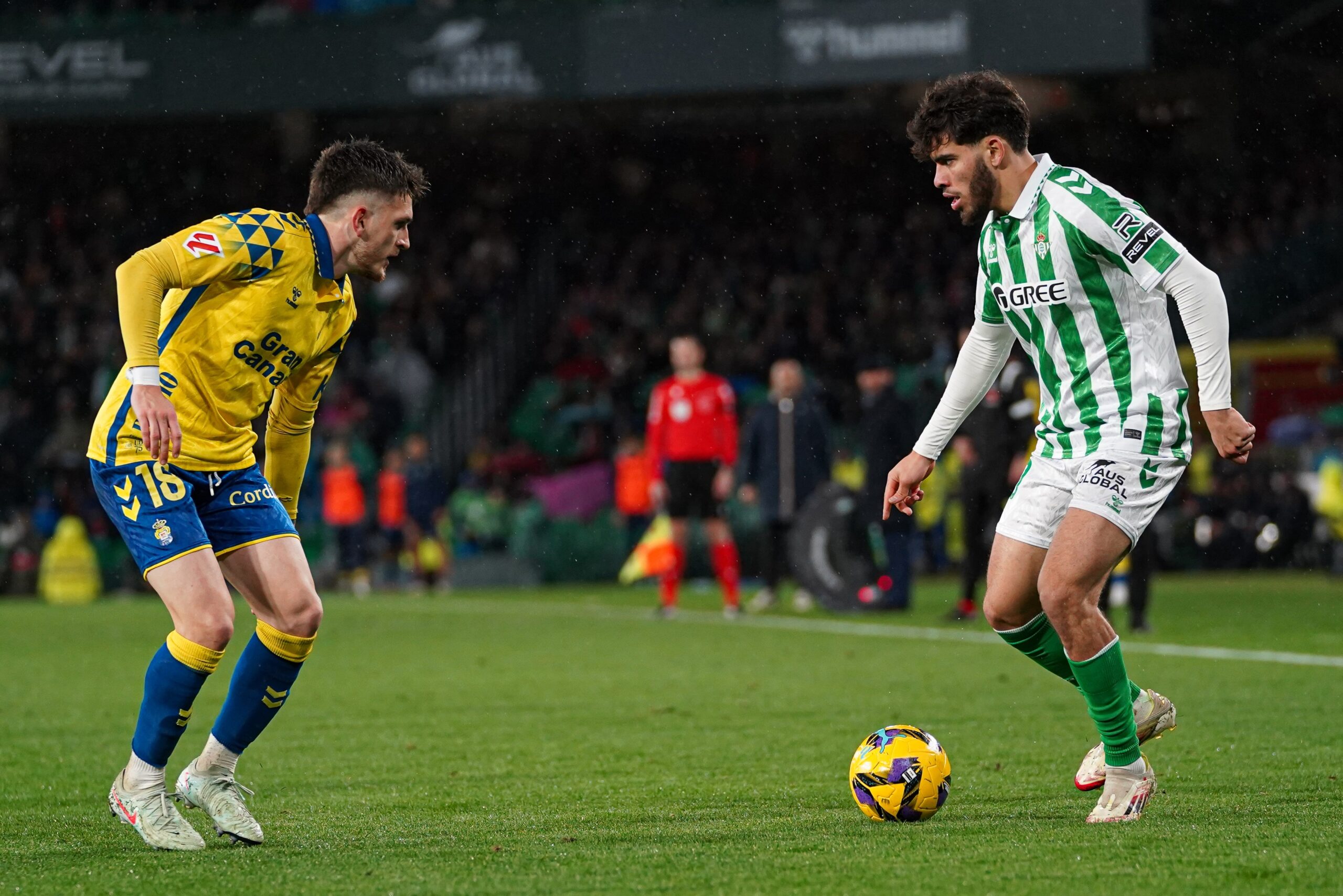 Sevilla and Las Palmas
